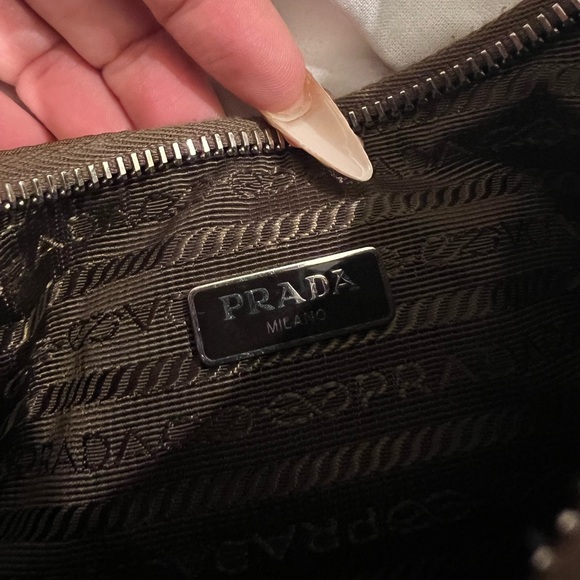 Prada Nylon Re Edition 2005 Authentic - Picture 8 of 10